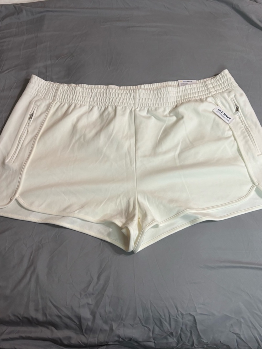 Old Navy Women's Cream Athletic Lounge Shorts with Zipper Pockets